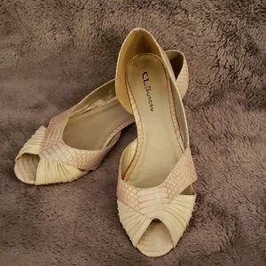 Stylish CL by Laundry Peep Toe Flats